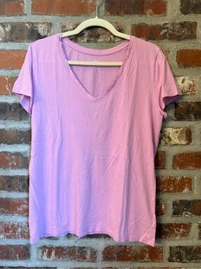 T125 - GAP Light Pink V-Neck Short Sleeve Tee